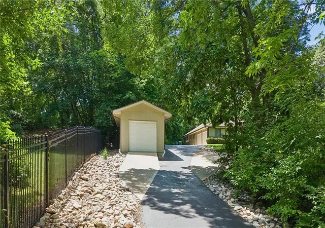 4th image of 13875 W 67Th St, Shawnee, KS 66216 | MLS# 2629276