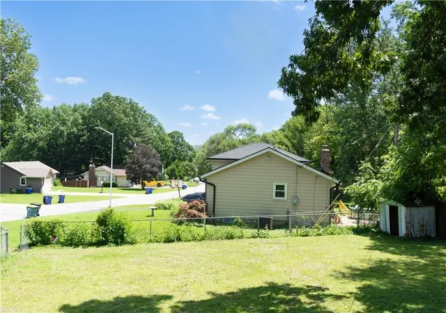 Homes for sale in Shawnee, KS | 5628 Melrose Ln, Shawnee, KS 66203 | MLS# 2629281