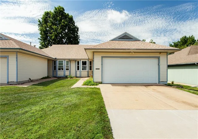 Homes for sale in Kansas City, MO | 11813 E 47th Ter, Kansas City, MO 64133 | MLS# 2629283