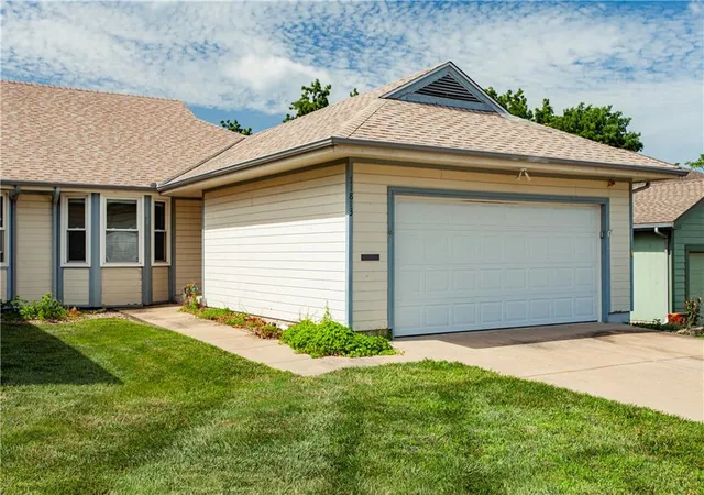 Homes for sale in Kansas City, MO | 11813 E 47th Ter, Kansas City, MO 64133 | MLS# 2629283