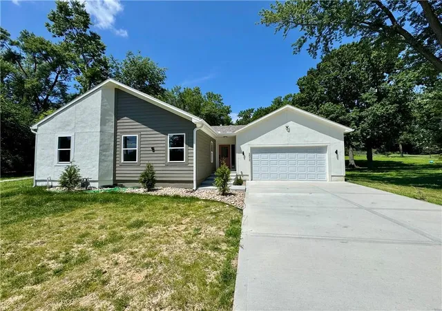 1st image of 3012 N 63rd St, Kansas City, KS 66104 | MLS# 2629300