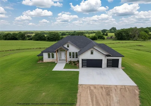 1st image of 22663 Cherry Tree Ln, Sedalia, MO 65301 | MLS# 2629306