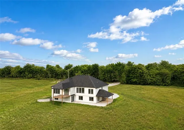 2nd image of 22663 Cherry Tree Ln, Sedalia, MO 65301 | MLS# 2629306