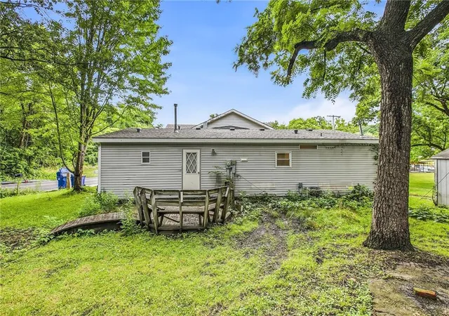 4th image of 159 & 160 T St, Lake Lotawana, MO 64086 | MLS# 2629310