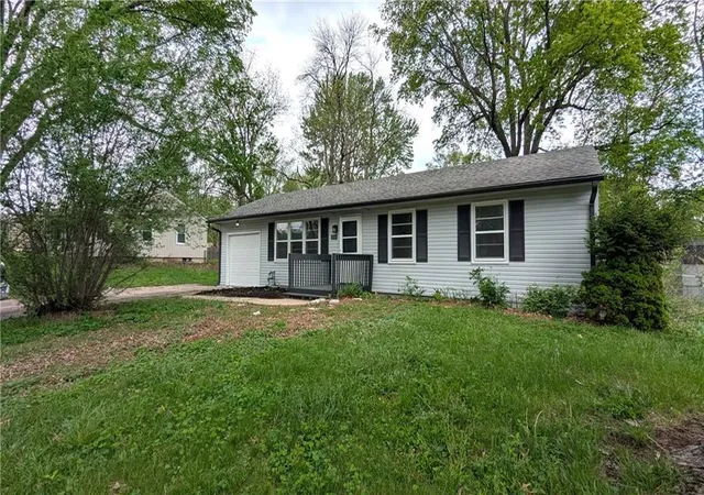 Homes for sale in Raytown, MO | 11708 E 75Th St, Raytown, MO 64138 | MLS# 2629319