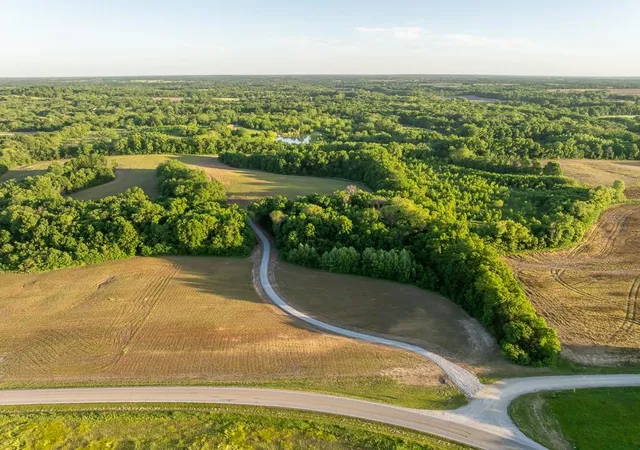 1st image of Tract A Ne 900th Rd, Knob Noster, MO 65336 | MLS# 2629324