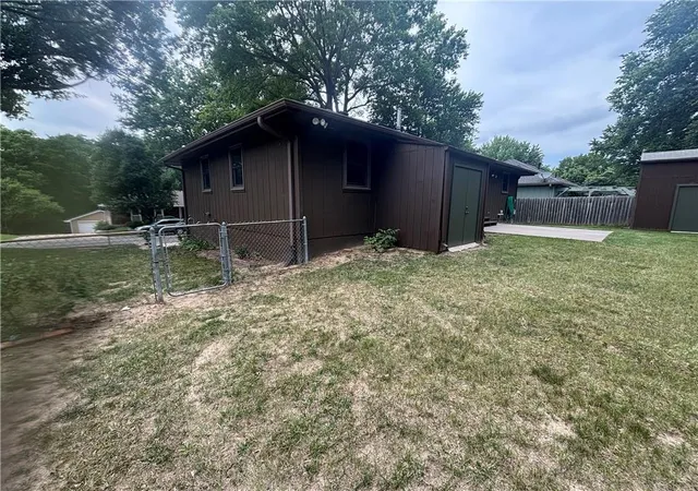 52nd image of 3209 N 36 Ter, St Joseph, MO 64506 | MLS# 2629325