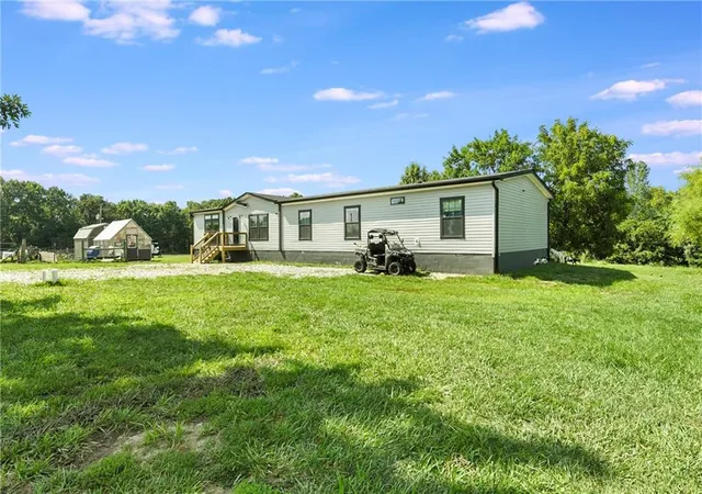 3rd image of 11310 Ne County Road 14004 N/A, Urich, MO 64788 | MLS# 2629331
