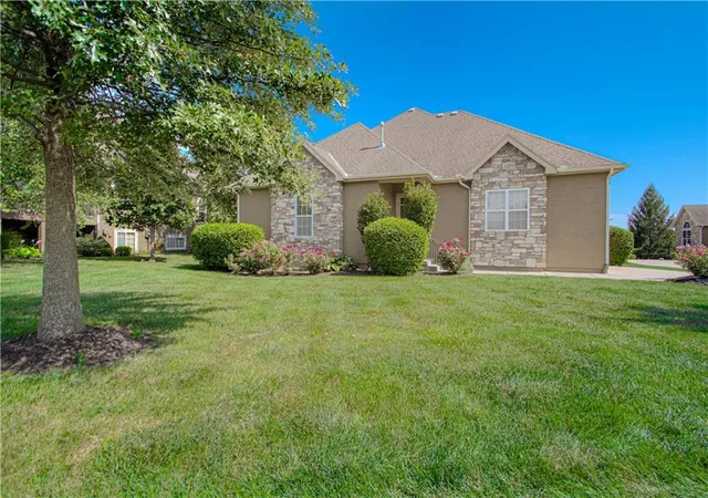 1st image of 16877 S Bradley Dr, Olathe, KS 66062 | MLS# 2629338