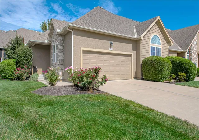 4th image of 16877 S Bradley Dr, Olathe, KS 66062 | MLS# 2629338