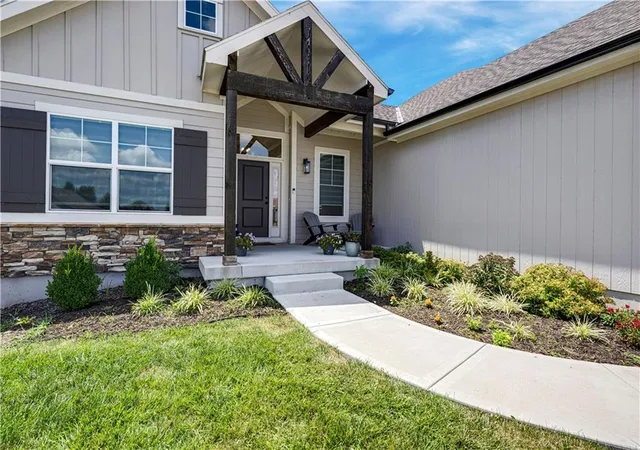 Photo 3 of Sale Pending at 17766 S Myrna Dr, Olathe, KS 66062 | MLS# 2629339 | Listing updated on 2026-10-17
