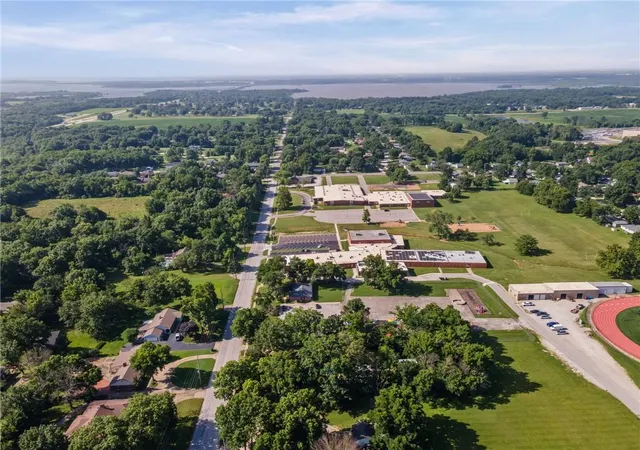 Homes for sale in Clinton, MO | 515 S 8th St, Clinton, MO 64735 | MLS# 2629344