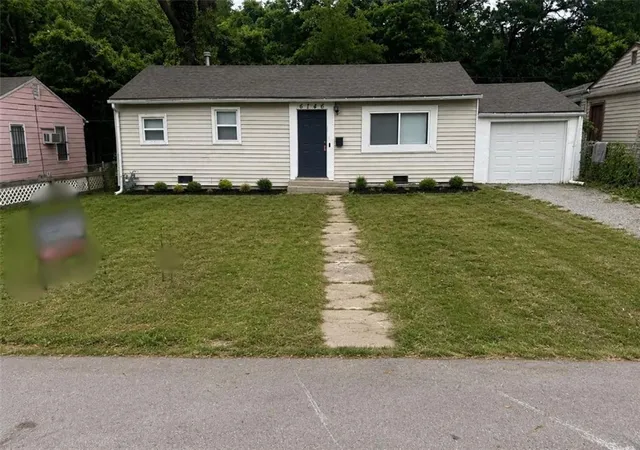 Homes for sale in Kansas City, KS | 6146 Parkview Ave, Kansas City, KS 66104 | MLS# 2629347