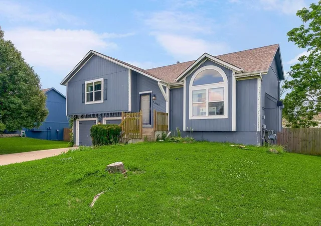 Homes for sale in Gardner, KS | 32643 W 172nd St, Gardner, KS 66030 | MLS# 2629353