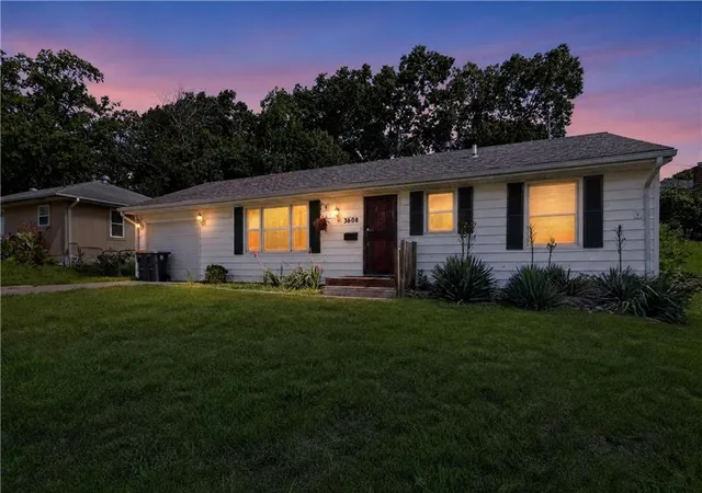 3rd image of 3608 E 106Th Ter, Kansas City, MO 64137 | MLS# 2629365