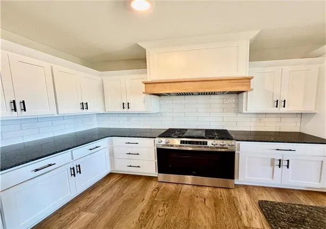 Homes for sale in Liberty, MO | 524 Skyview Ln, Liberty, MO 64068 | MLS# 2629369