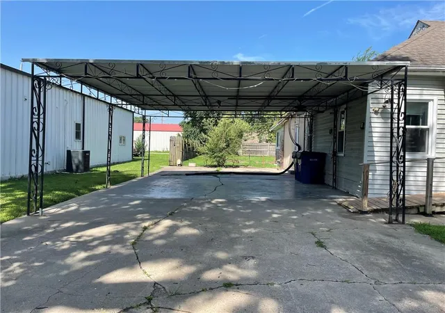 Homes for sale in Linwood, KS | 217 Main St, Linwood, KS 66052 | MLS# 2629372
