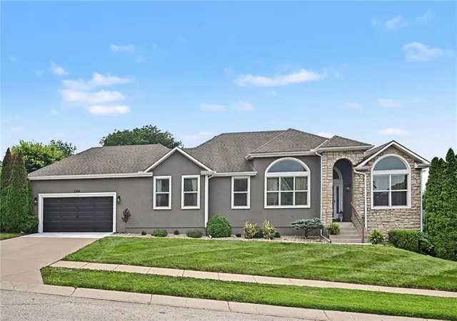 Homes for sale in Blue Springs, MO | 3704 Nw Windburn Dr, Blue Springs, MO 64015 | MLS# 2629376