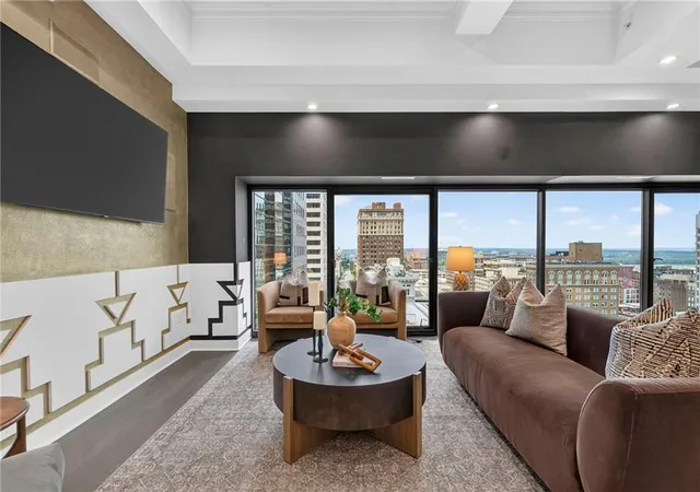 Photo 5 of Condo for sale at 1101 Walnut St #1505, Kansas City, MO 64106 | MLS# 2629382 | Listing updated on 2026-08-25