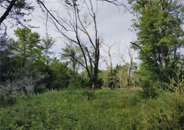 Homes for sale in Paola, KS | 30218 Maple Grove Rd, Paola, KS 66079 | MLS# 2629390