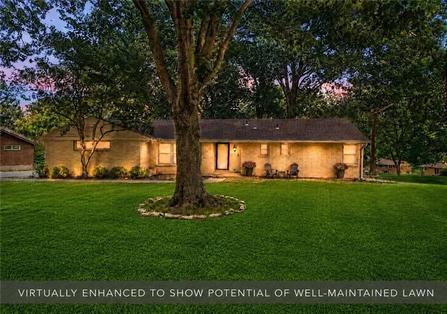 Photo 3 of Sale Pending at 226 NW 43rd Street, Kansas City, MO 64116 | MLS# 2629397 | Listing updated on 2026-08-25