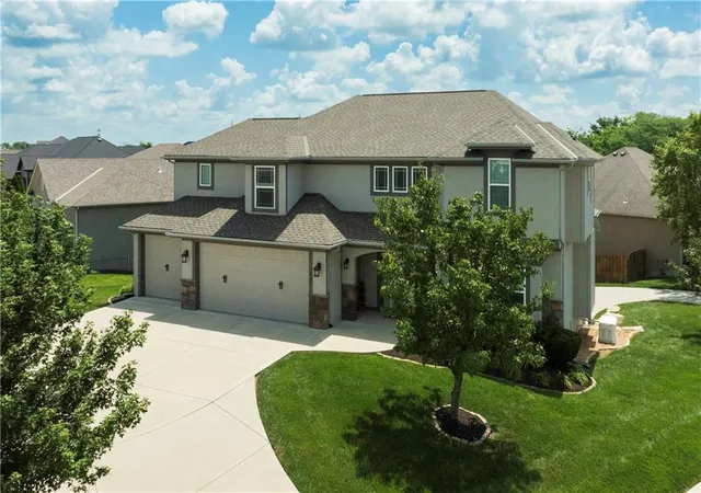 Homes for sale in Kansas City, MO | 1609 Nw 95Th St, Kansas City, MO 64155 | MLS# 2629405