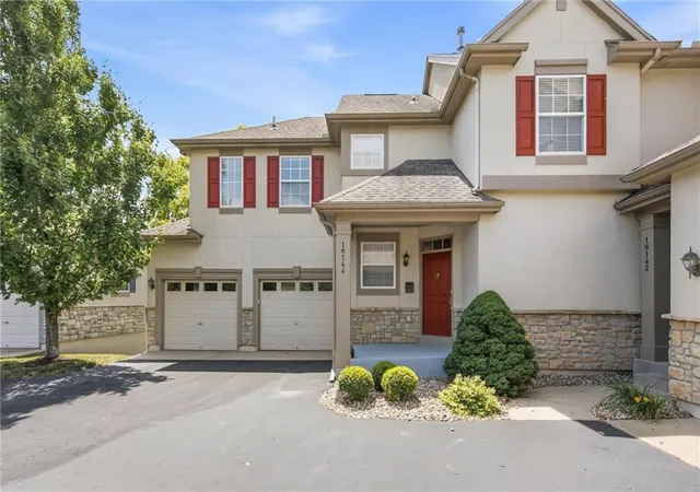 1st image of 16144 Linden St, Overland Park, KS 66085 | MLS# 2629413