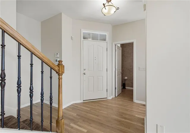 4th image of 16144 Linden St, Overland Park, KS 66085 | MLS# 2629413