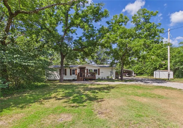 Homes for sale in Fort Scott, KS | 688 195Th St, Fort Scott, KS 66701 | MLS# 2629414