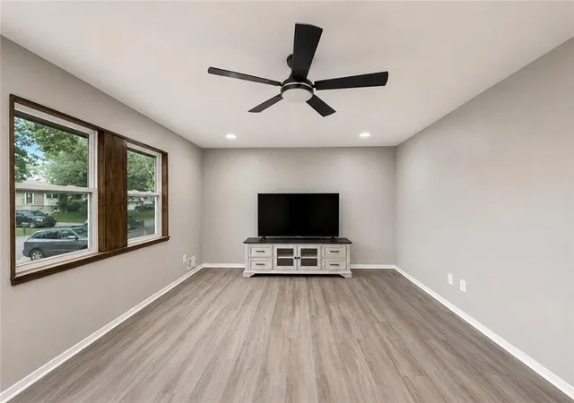 3rd image of 2106 S Owings St, Oak Grove, MO 64075 | MLS# 2629415