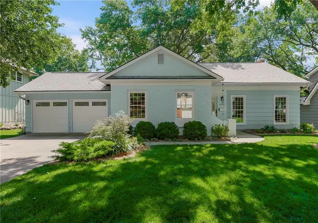 1st image of 8919 Hadley St, Overland Park, KS 66212 | MLS# 2629420