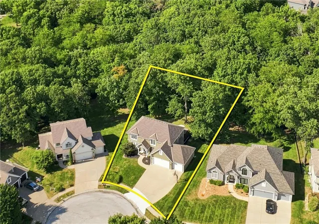 Photo 2 of Sale Pending at 14440 Nw 64th Terrace, Kansas City, MO 64152 | MLS# 2629426 | Listing updated on 2026-09-05