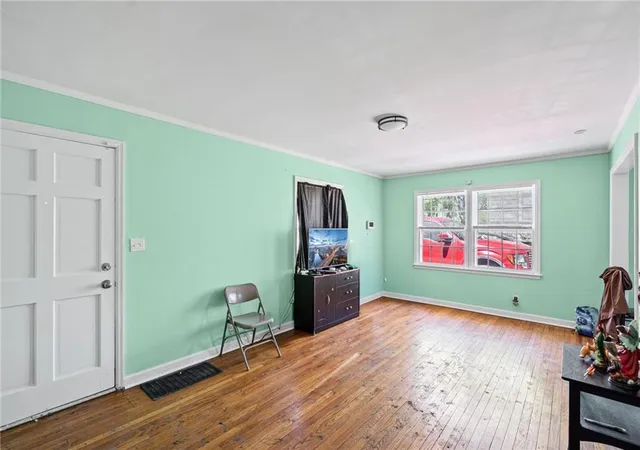 5th image of 7622 Sni -A- Bar Rd, Kansas City, MO 64129 | MLS# 2629427