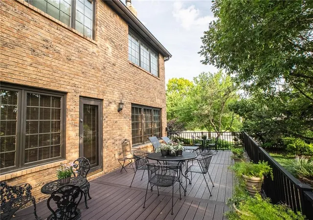 4th image of 12668 Sherwood Dr, Leawood, KS 66209 | MLS# 2629428