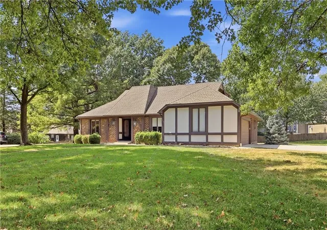 Photo 1 of Single family home for sale at 12820 Sagamore Rd, Leawood, KS 66209 | MLS# 2629429 | Listing updated on 2026-09-17