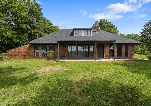 Homes for sale in Excelsior Springs, MO | 11118 Shach Creek Rd, Excelsior Springs, MO 64024 | MLS# 2629435