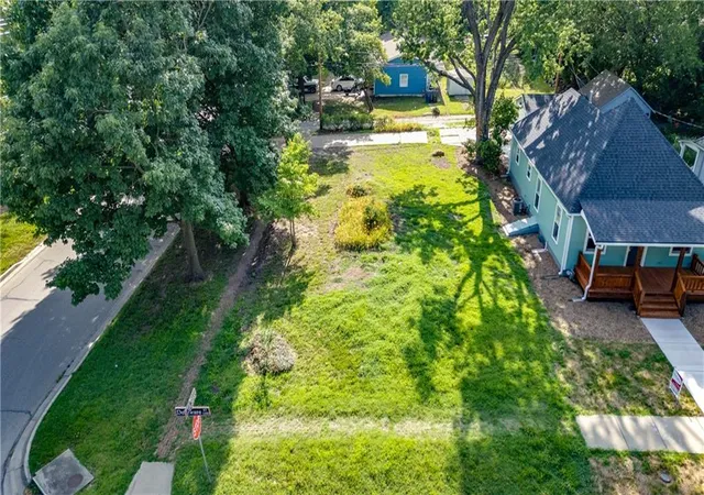 Homes for sale in Lawrence, KS | Delaware St, Lawrence, KS 66044 | MLS# 2629438