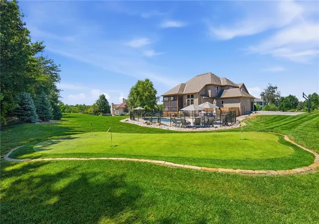 2nd image of 10607 N Hedges St, Kansas City, MO 64157 | MLS# 2629439