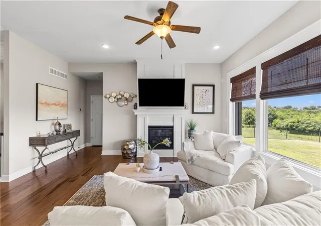 4th image of 4904 N 126Th St, Kansas City, KS 66109 | MLS# 2629441
