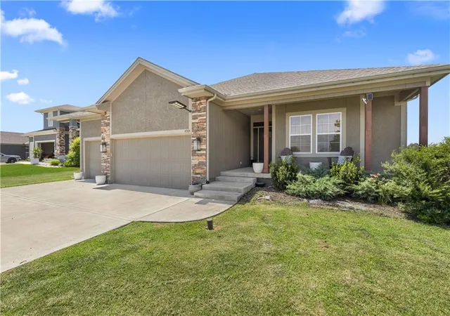Photo 2 of Single family home for sale at 4904 N 126th Street, Kansas City, KS 66109 | MLS# 2629441 | Listing updated on 2026-10-21