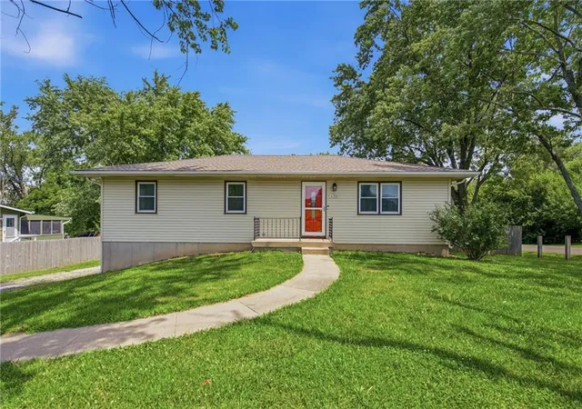 Homes for sale in Belton, MO | 6706 E 162nd St, Belton, MO 64012 | MLS# 2629459