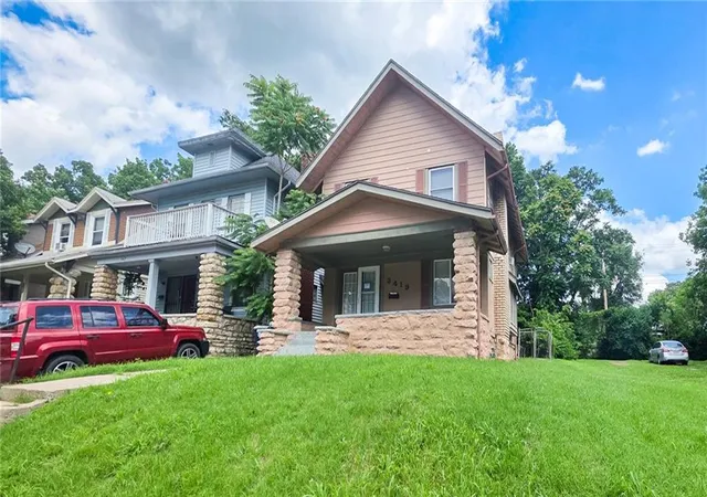 2nd image of 3419 College Ave, Kansas City, MO 64128 | MLS# 2629462