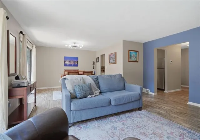 5th image of 10243 Foster St, Overland Park, KS 66212 | MLS# 2629465