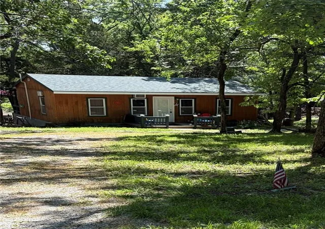 1st image of 34 Hill Side Dr, Mound City, KS 66056 | MLS# 2629467