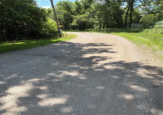 3rd image of 34 Hill Side Dr, Mound City, KS 66056 | MLS# 2629467