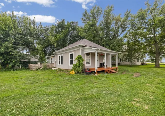 Homes for sale in Garnett, KS | 32473 Ne Norton Rd, Garnett, KS 66032 | MLS# 2629488