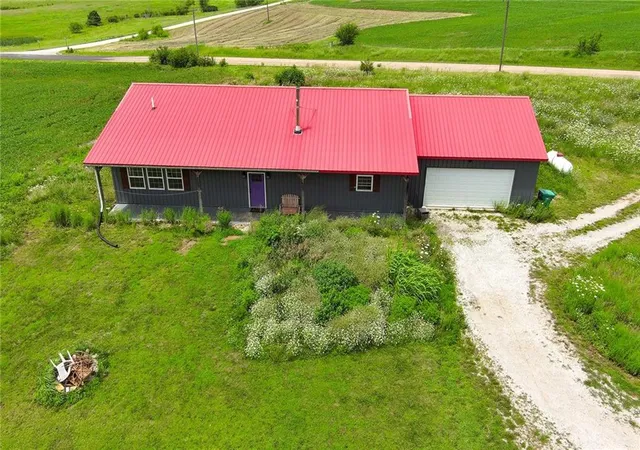 Homes for sale in Atchison, KS | 17487 Rogers Rd, Atchison, KS 66002 | MLS# 2629491