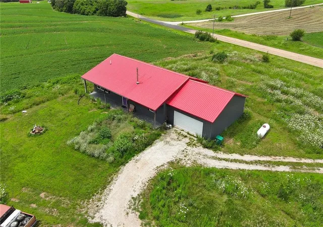 Homes for sale in Atchison, KS | 17487 Rogers Rd, Atchison, KS 66002 | MLS# 2629491