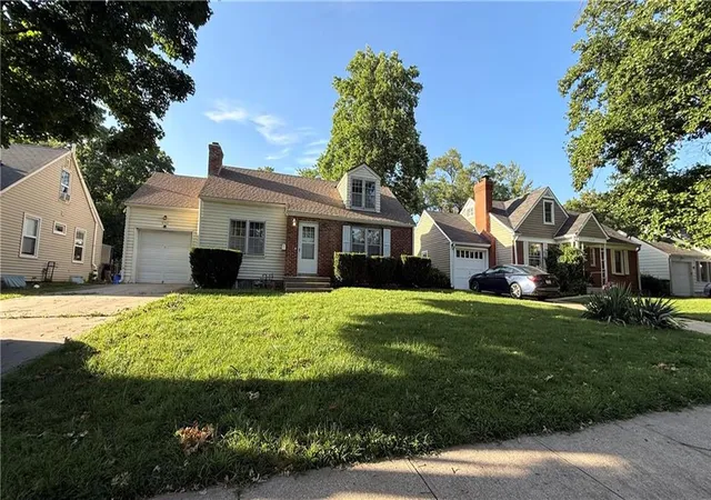 Homes for sale in Roeland Park, KS | 4202 W 53rd Ter, Roeland Park, KS 66205 | MLS# 2629494
