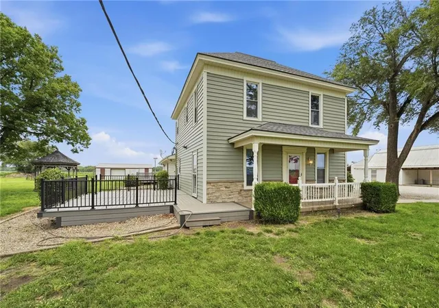 Homes for sale in Ottawa, KS | 2171 Eisenhower Rd, Ottawa, KS 66067 | MLS# 2629496